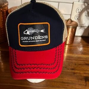 Bidding on one hat. Grundens fisherman’s hat. Baseball cap. Truckers cap
